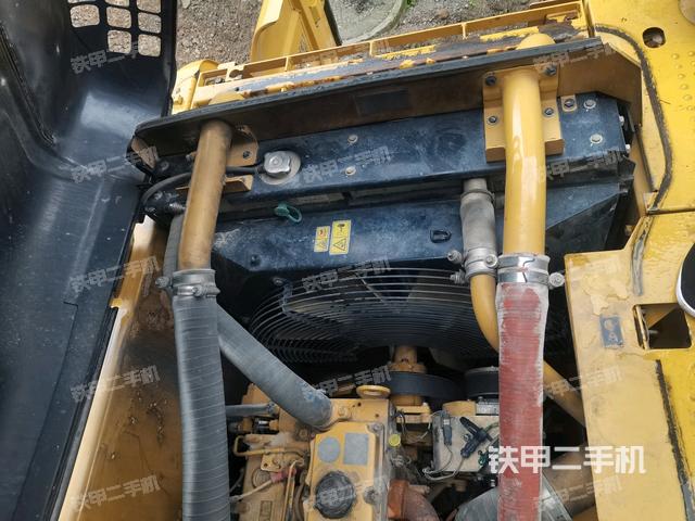 水箱+风扇特写(上车部件) 水箱+风扇特写(上车部件)