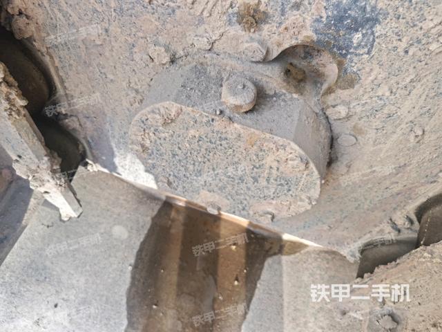 柴油泵全景（压路机发动机舱）