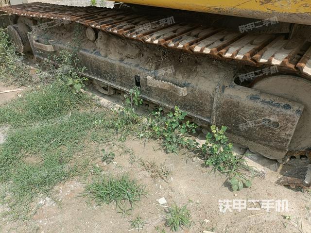 右侧履带整体(行走机构) 右侧履带整体(行走机构)