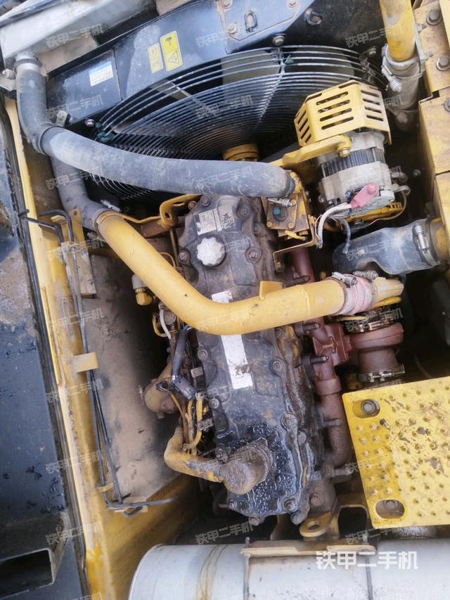 发动机整体俯视(整机外观) 发动机整体俯视(整机外观)