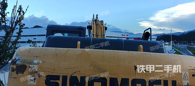 駕駛室頂部（整機(jī)外觀）