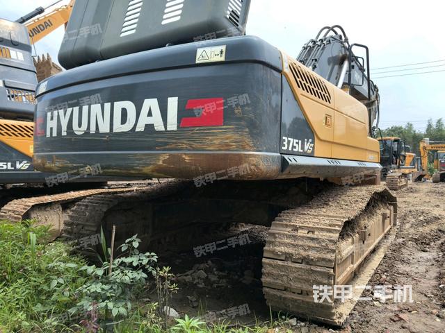 整機(jī)右后45°(整機(jī)外觀) 整機(jī)右后45°(整機(jī)外觀)