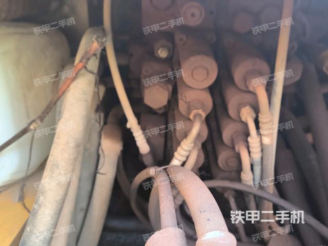 氣門室蓋螺絲特寫(上車部件) 氣門室蓋螺絲特寫(上車部件)