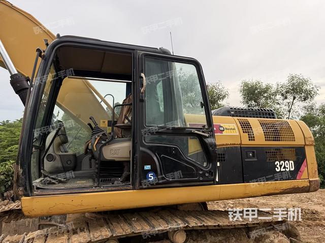 駕駛室正側(cè)（駕駛室部分）