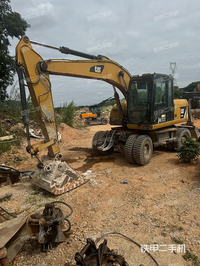 单侧履带整体（整机外观）