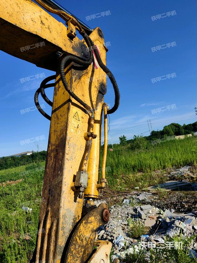 小臂整体左后（工作和回转装置）