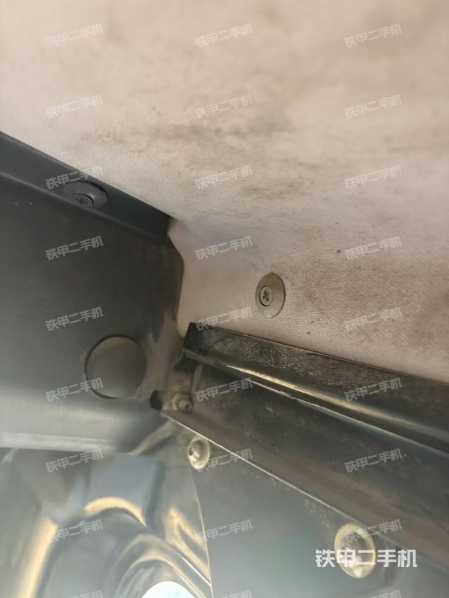 驾驶室正侧（驾驶室部分）