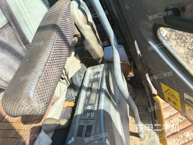 顯示屏?(駕駛室部分) 顯示屏?(駕駛室部分)