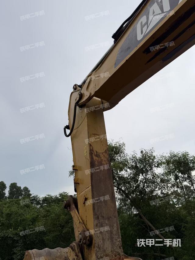 小臂整體左后（工作和回轉(zhuǎn)裝置）