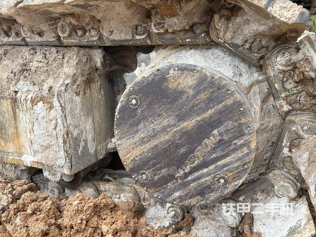 左驱动轮（行走机构）