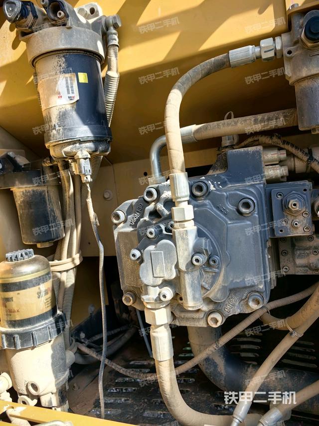 液压泵斜45 左(大件舱室) 液压泵斜45 左(大件舱室)