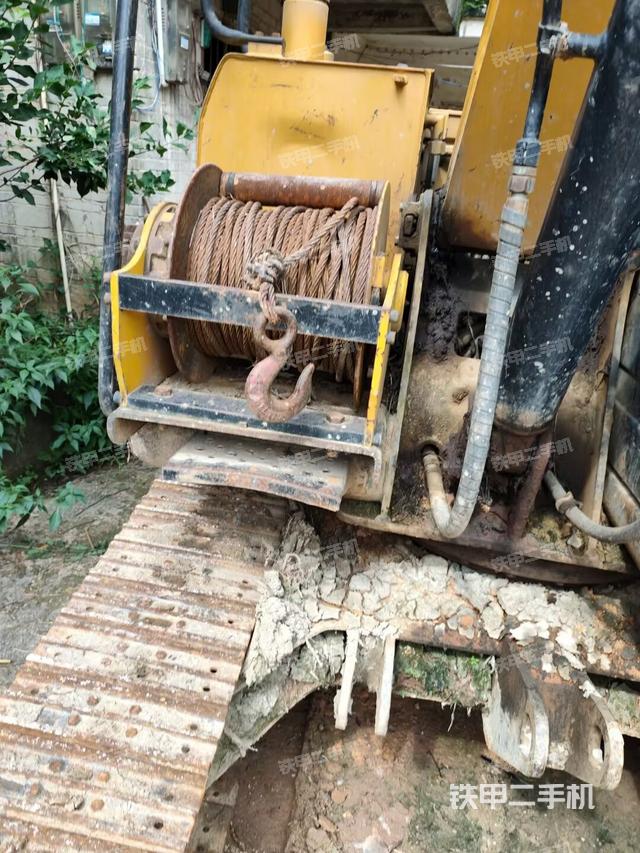 大臂整体 右侧(工作和回转装置) 大臂整体 右侧(工作和回转装置)