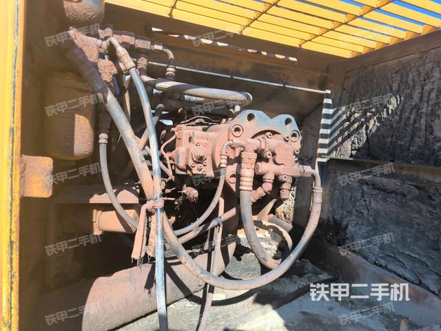 液壓泵斜45?左(大件艙室) 液壓泵斜45?左(大件艙室)