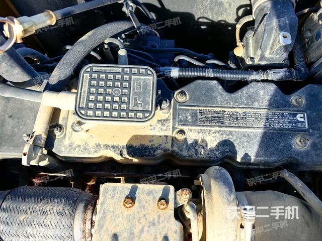 发动机室(上车部件) 发动机室(上车部件)