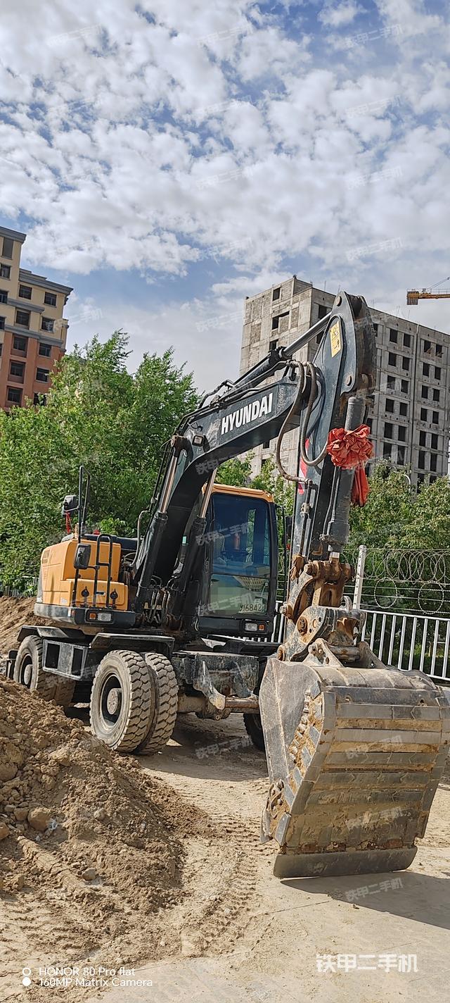整机右后45°(整机外观) 整机右后45°(整机外观)