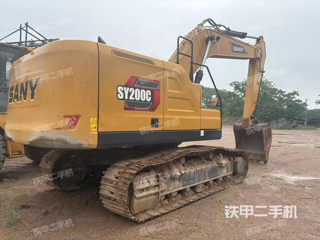 三一重工SY200C挖掘機(jī)