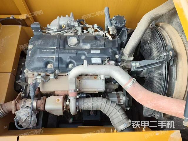 发动机整体俯视(整机外观) 发动机整体俯视(整机外观)