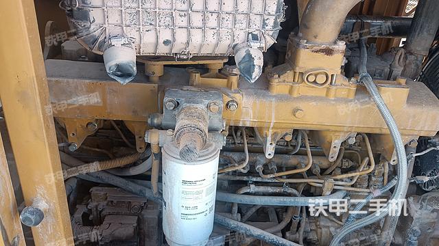 发动机左侧（整机外观及大件）