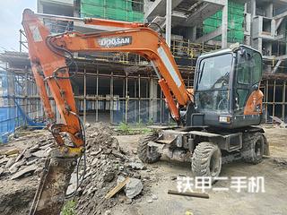 斗山DX60W挖掘机实拍图片