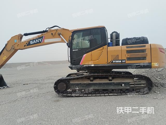 驾驶室整体（整机外观）