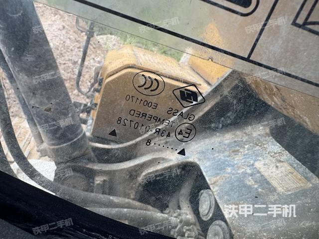 左后方玻璃角标（驾驶室部分）