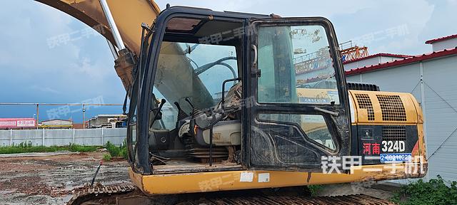 驾驶室整体（整机外观）