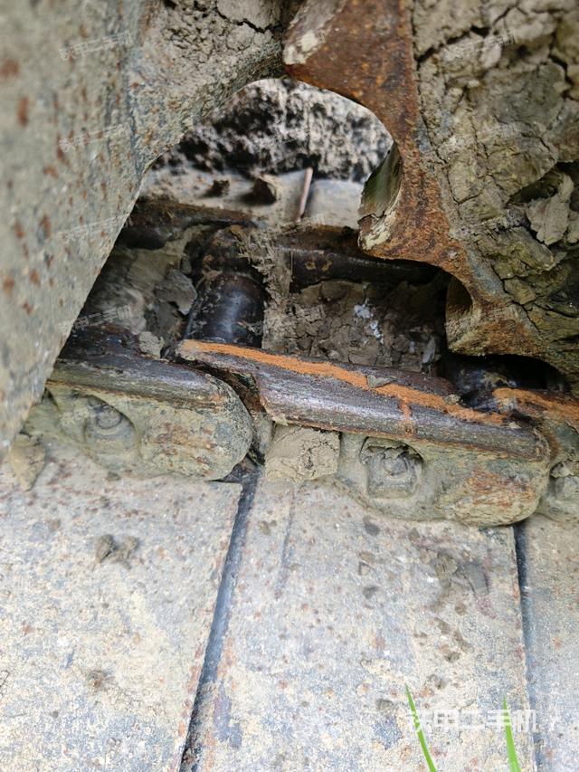 左侧履带整体 (行走机构) 左侧履带整体 (行走机构)