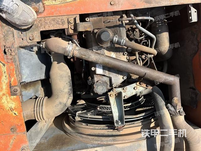 發(fā)動機室(上車部件) 發(fā)動機室(上車部件)