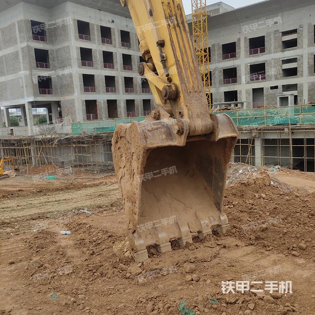 驾驶室整体（整机外观）