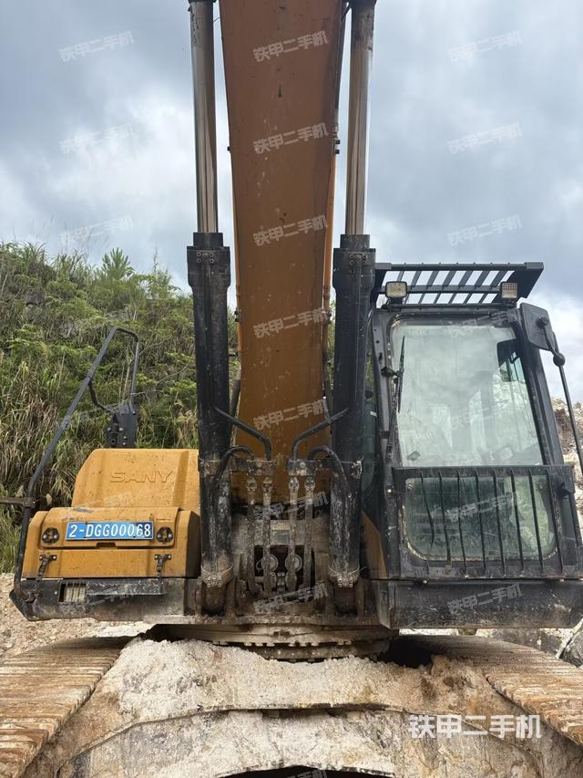 大臂整体 右侧（工作和回转装置）