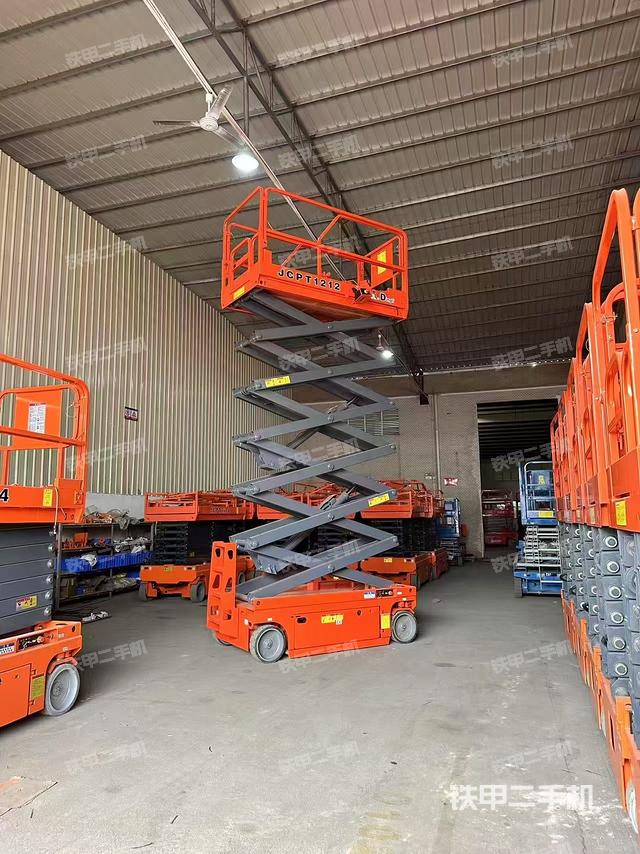 整机右后45°（设备外观及核心部件）