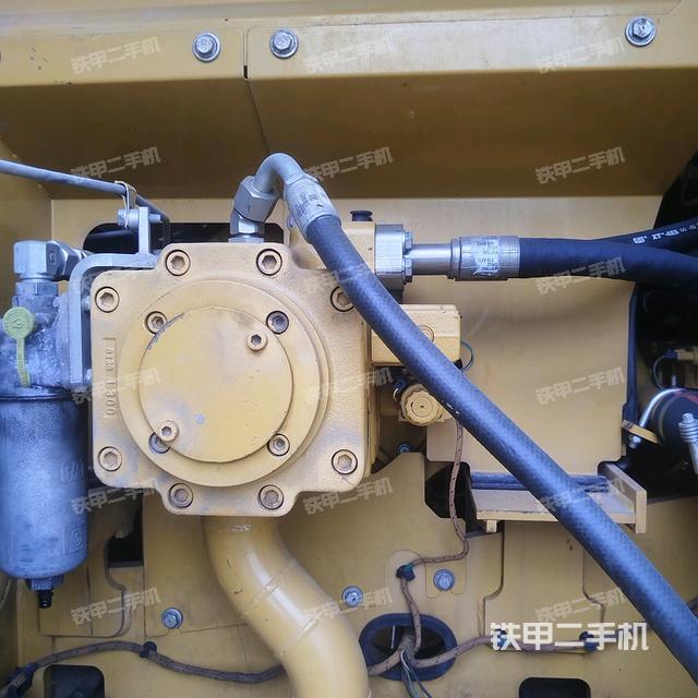 液压泵斜45 左(大件舱室) 液压泵斜45 左(大件舱室)