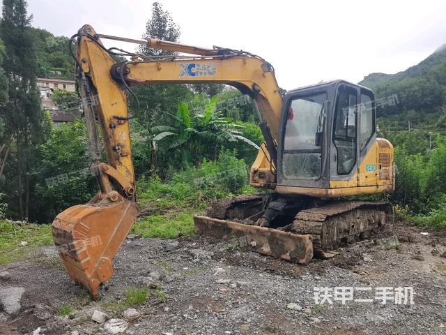 徐工XE75D挖掘機(jī)