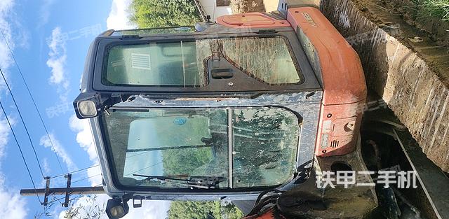 驾驶室整体（整机外观）