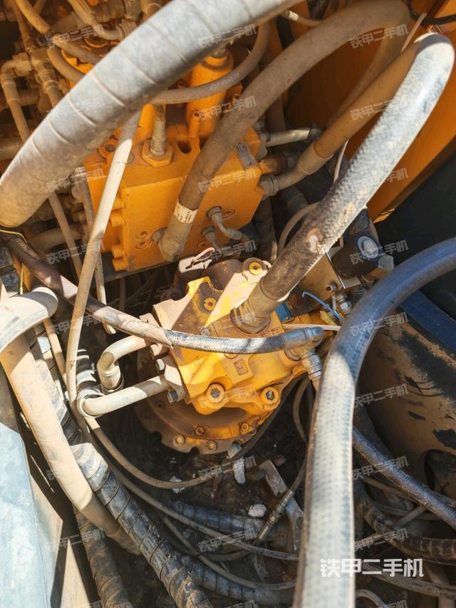 回轉(zhuǎn)馬達(dá)（上車(chē)部件）