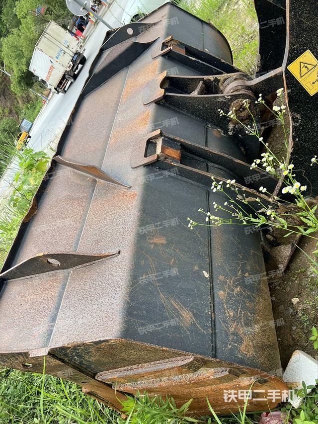 工作装置整体（整机外观及大件）