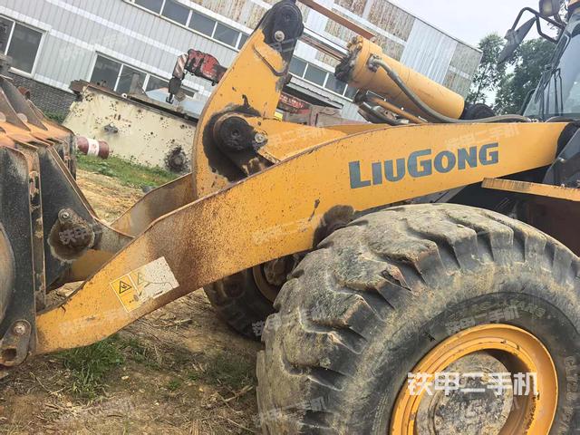 工作装置整体（整机外观及大件）