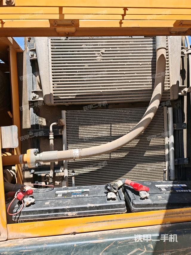 散熱器正面（大件艙室）