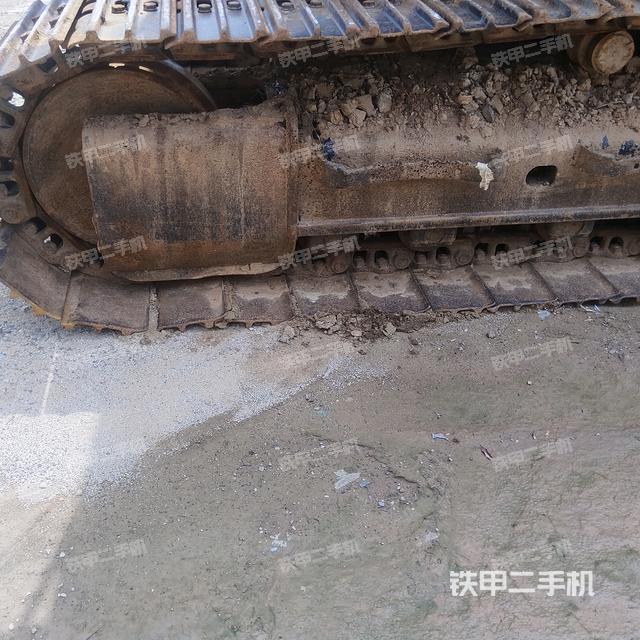 左导向轮(行走机构) 左导向轮(行走机构)