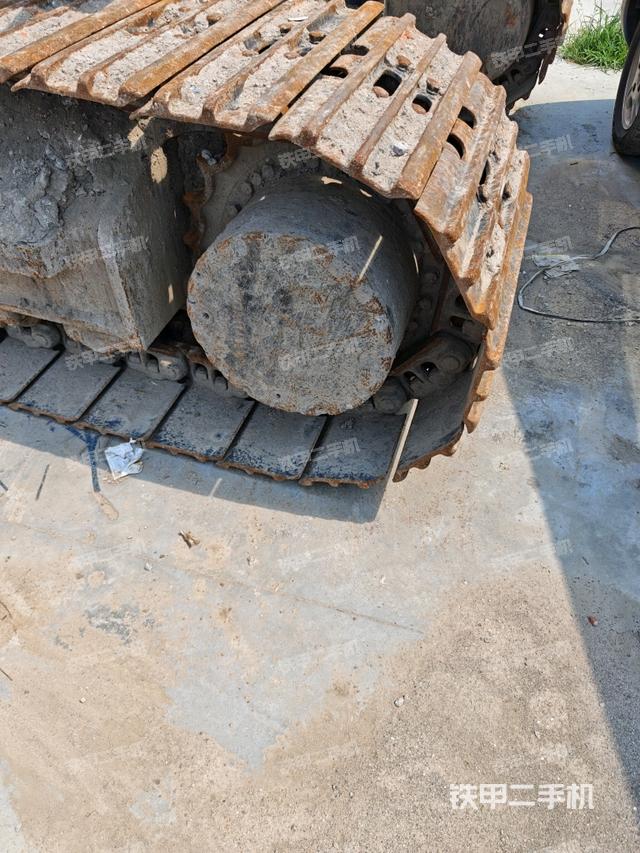 左側(cè)履帶整體?（行走機(jī)構(gòu)）