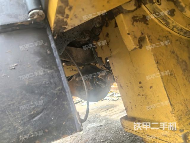 后驱动桥(液压/传动系统) 后驱动桥(液压/传动系统)
