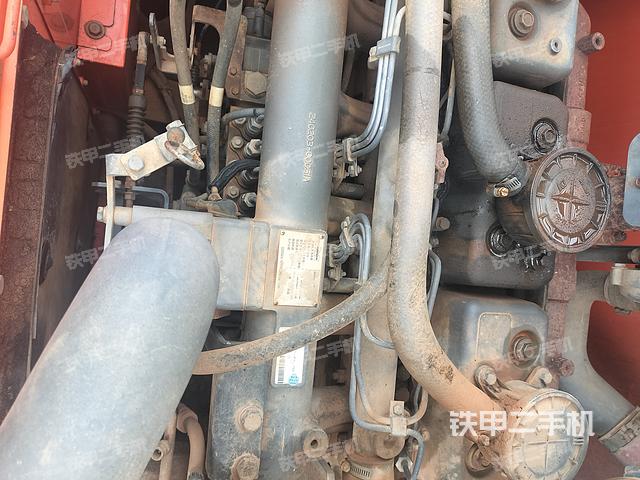 發(fā)動機整體俯視(整機外觀) 發(fā)動機整體俯視(整機外觀)