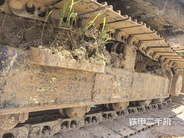 左側履帶整體?（行走機構）