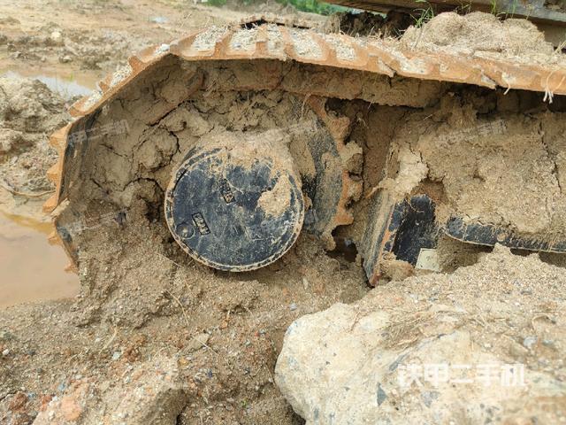 右驅(qū)動(dòng)輪（行走機(jī)構(gòu)）