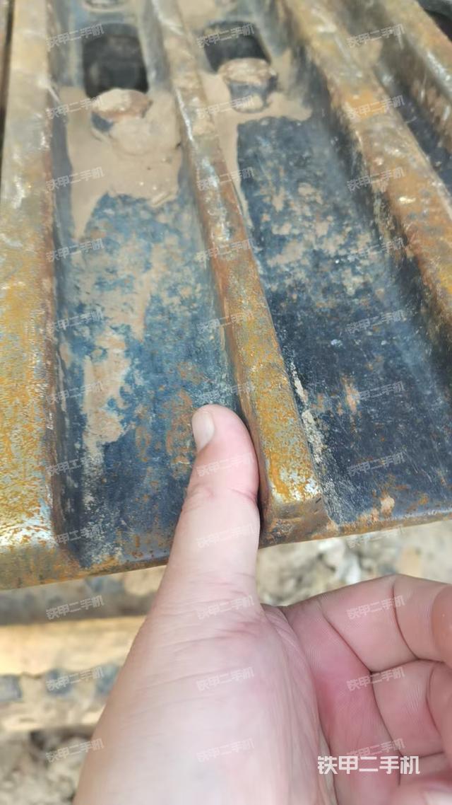 单侧履带整体（整机外观）