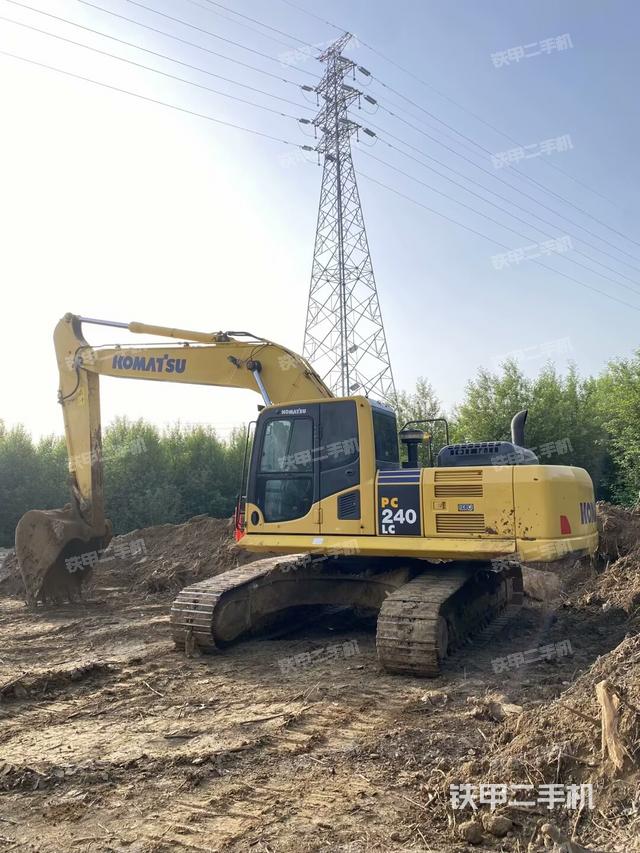 小松PC240LC-8M0挖掘機
