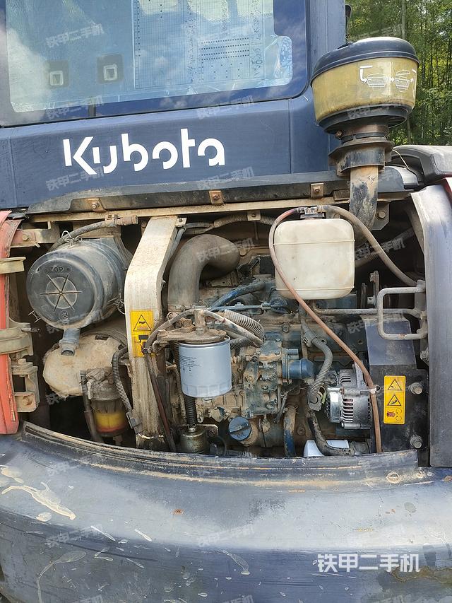 发动机整体俯视（整机外观）