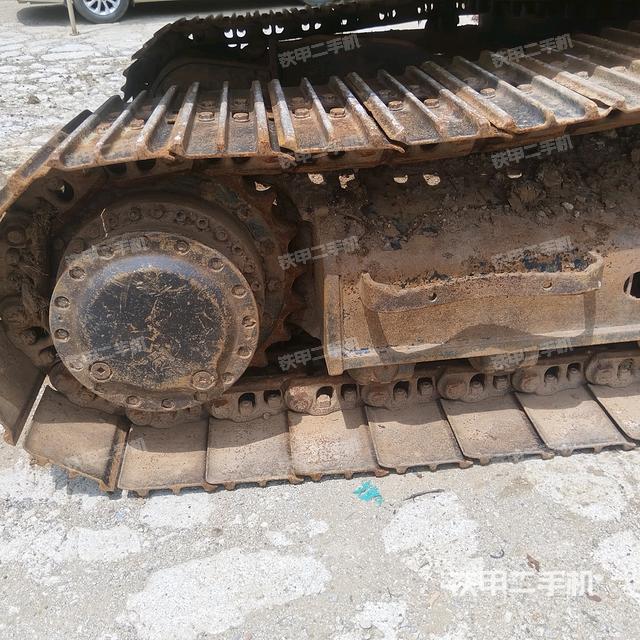 右驱动轮(行走机构) 右驱动轮(行走机构)