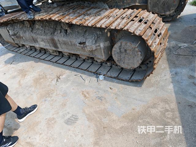 右驅(qū)動(dòng)輪（行走機(jī)構(gòu)）