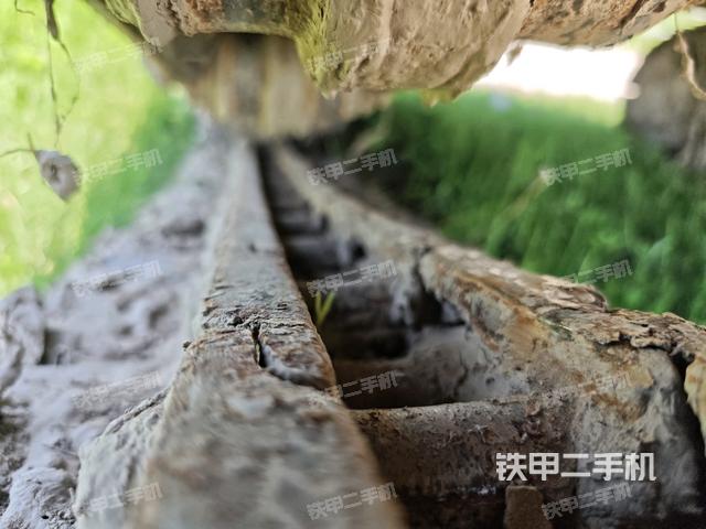 左侧行走马达盖板(行走机构) 左侧行走马达盖板(行走机构)